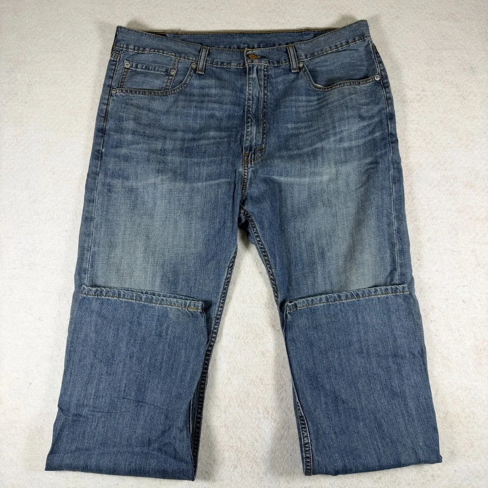 Levis 505 Regular Fit Straight Leg Jeans Mens 38x32 Medium Wash Blue Denim‎